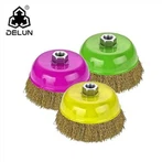 Escova de arame com nós frisados